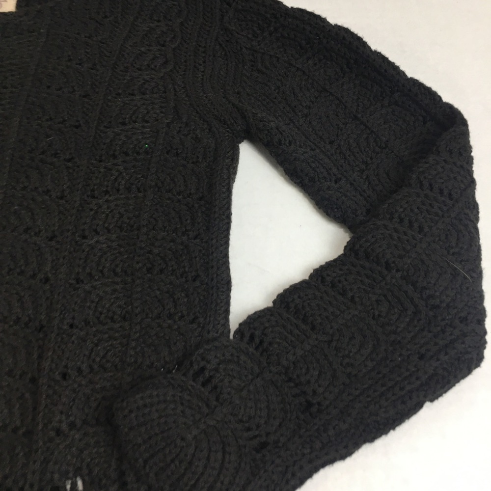 Black Open Knit Scalloped Hem Sweater | Cottagecore Coastal Minimalist · Cha Sor - Picture 7 of 11